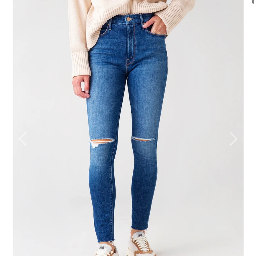 MOTHER High Waisted Looker Ankle Fray Jeans